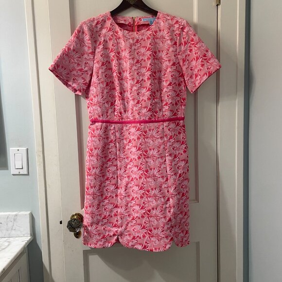 Draper James Jacquard Sheath Dress in Size 8 Scalloped edge - Picture 2 of 9